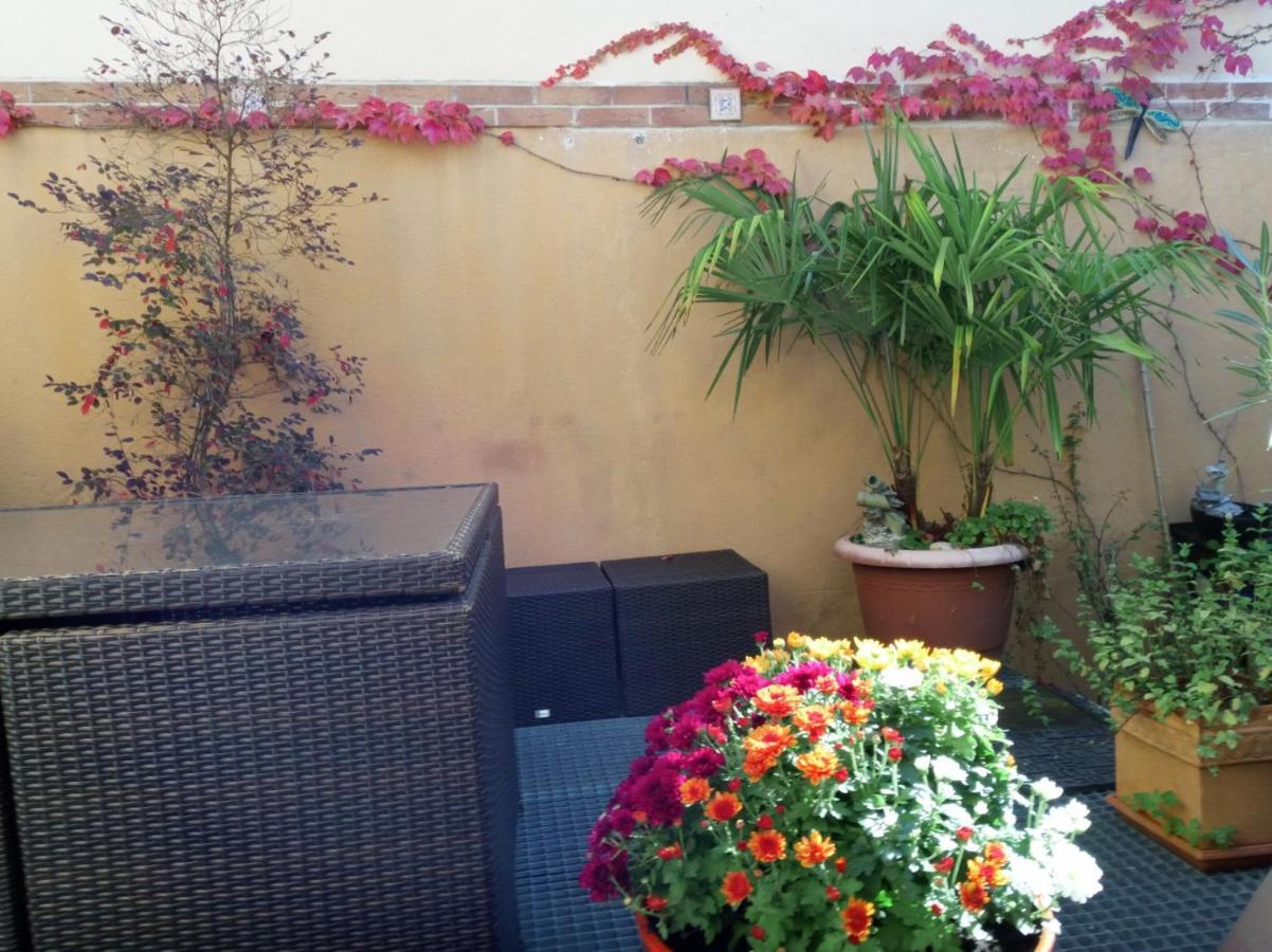 Autan Des Couleurs Albi Exterior foto